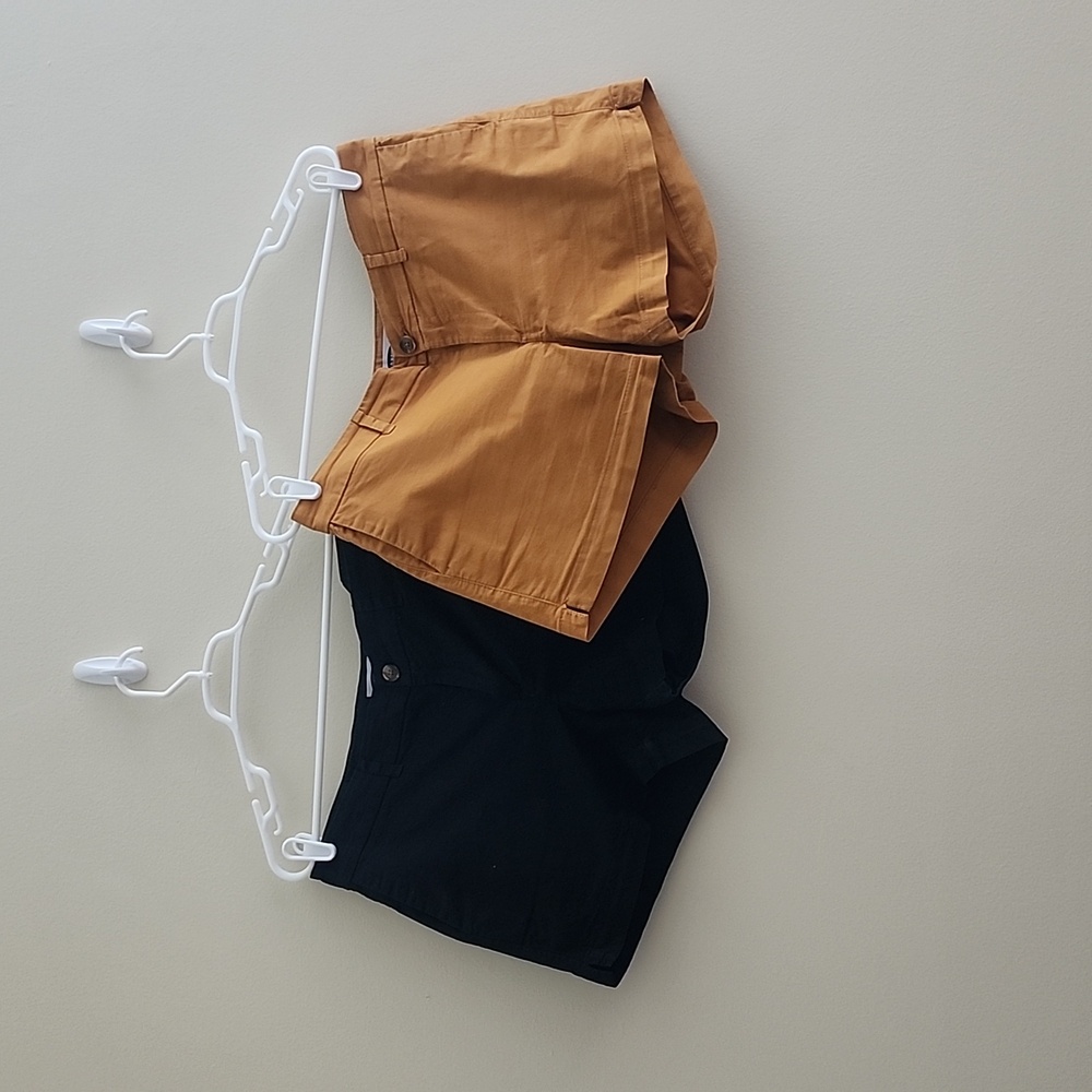 Old Navy, size 12, black and mustard yellow shorts.